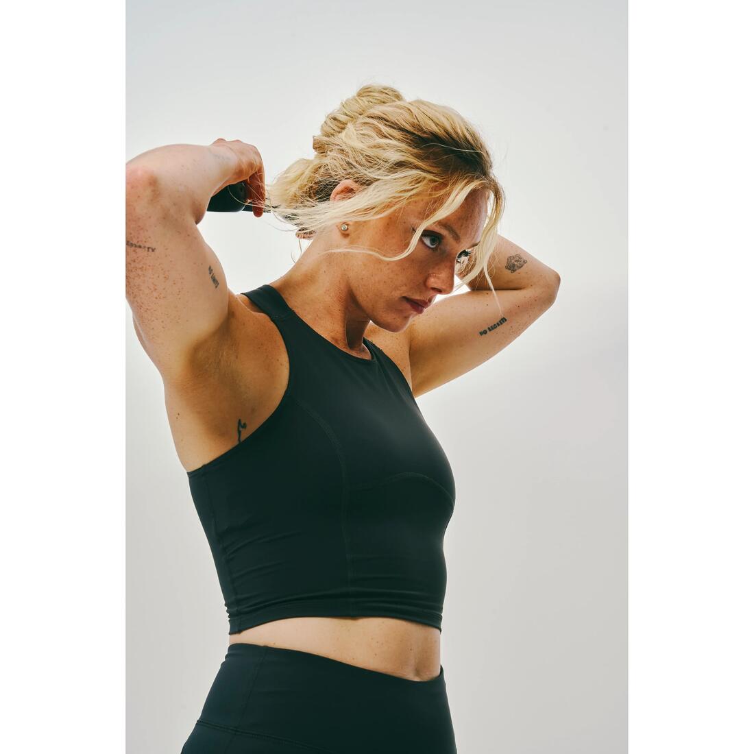 Débardeur de sport court galbant femme foncé