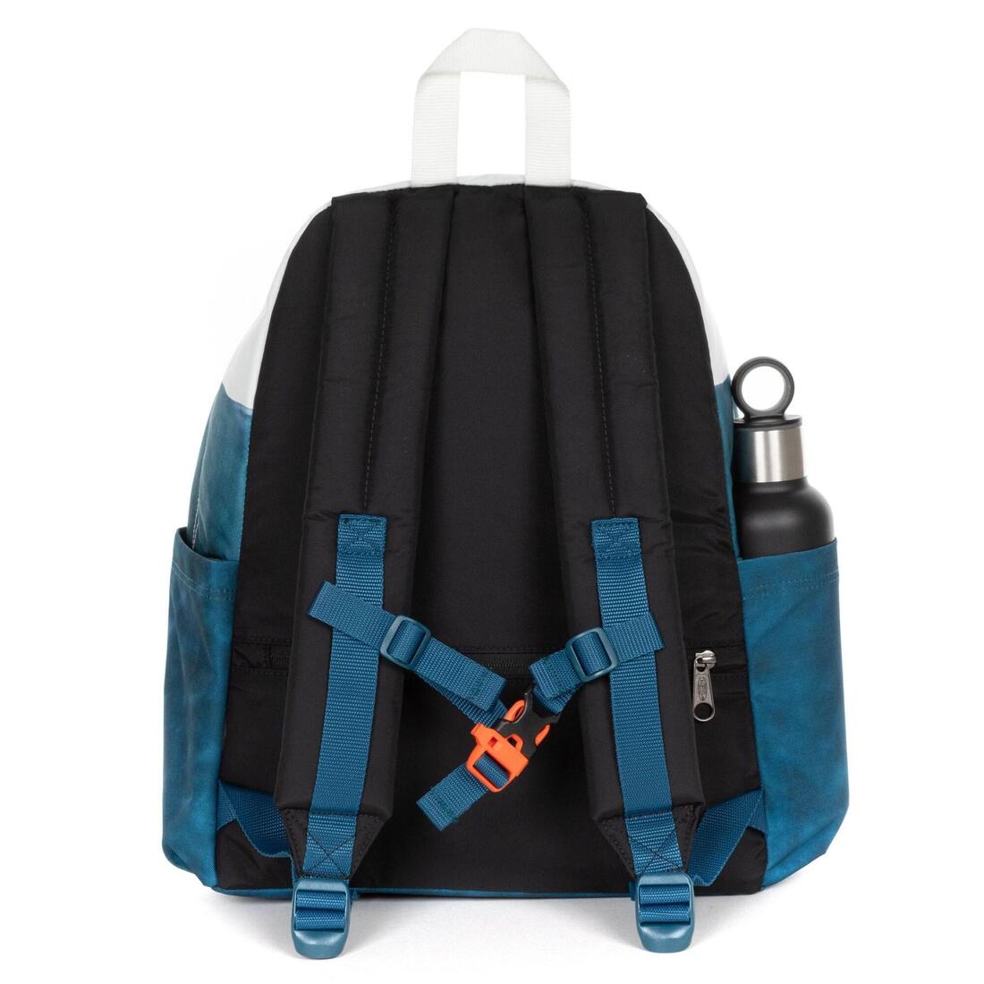 SAC A DOS EASTPAK JAWS POSTER