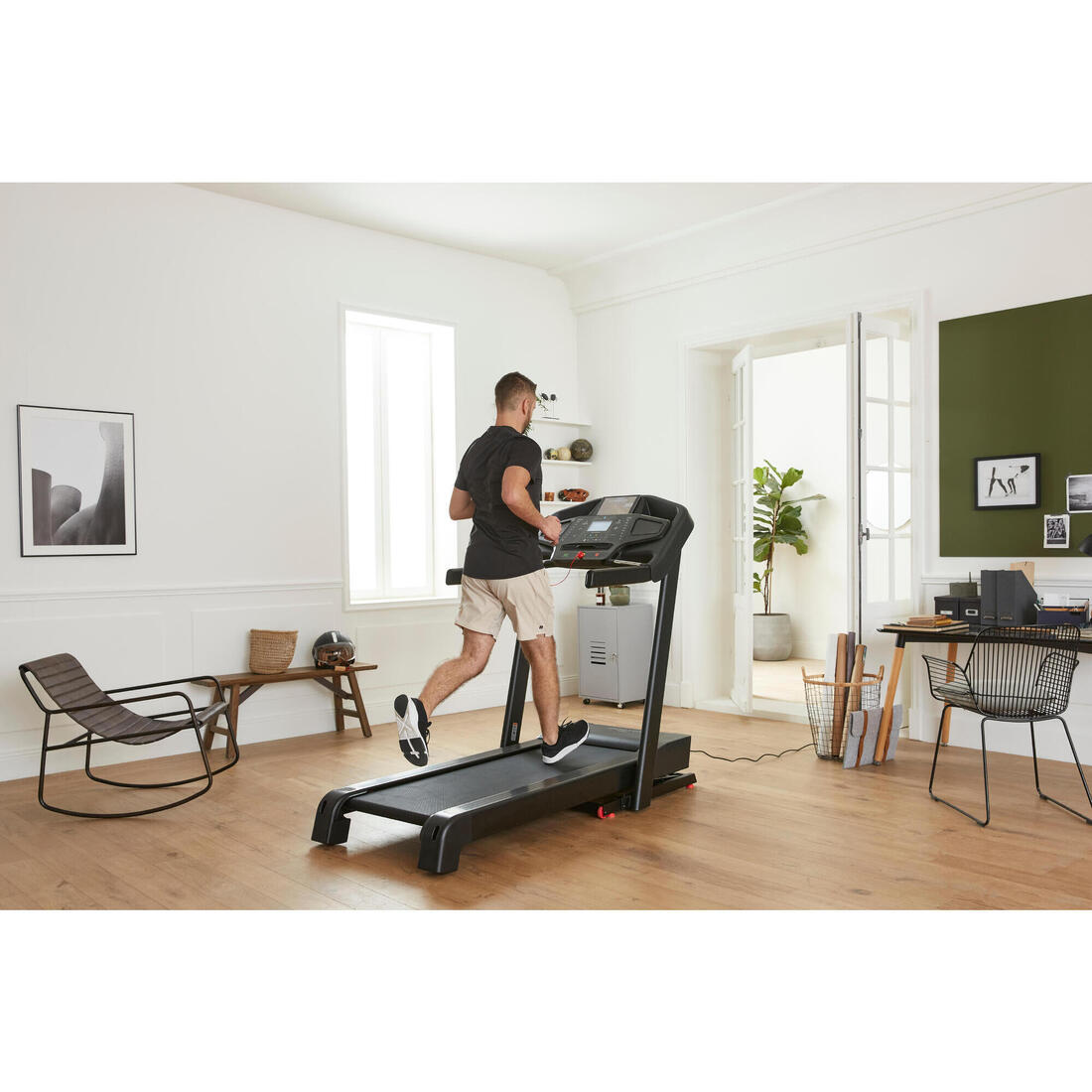 Tapis de course t900d connecté et performant, 18 km/h, 50x143cm