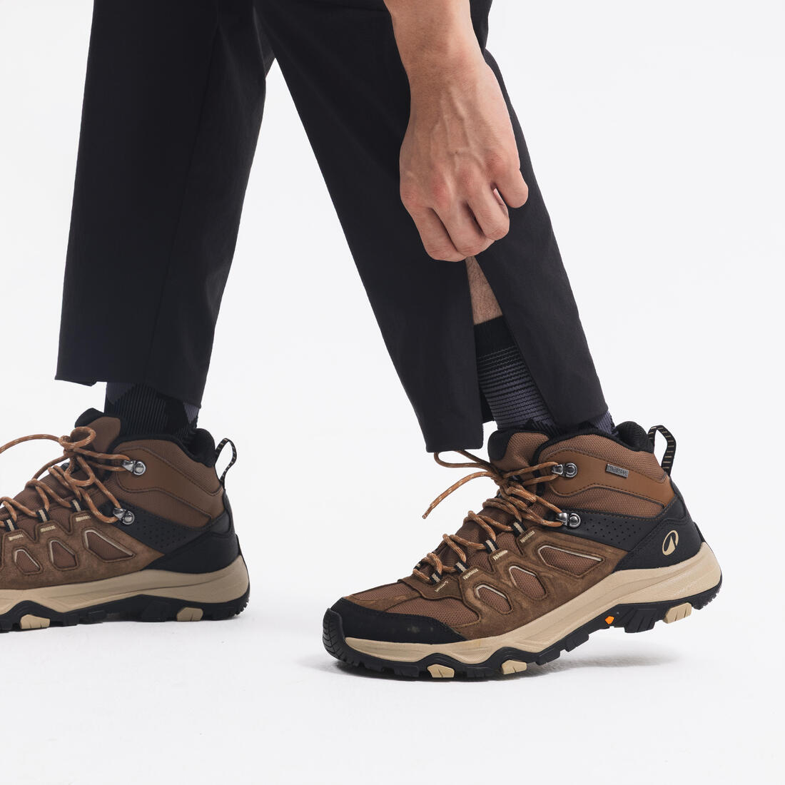 Chaussures de randonnée hautes imperméables homme, MH500