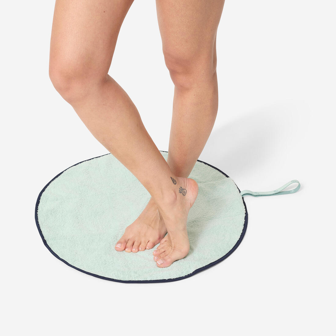 Serviette de bain pieds bi face en microfibre douce diamètre 60 cm