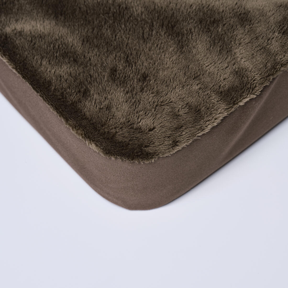 Tapis Chien épaisseur 6cm  marron 900