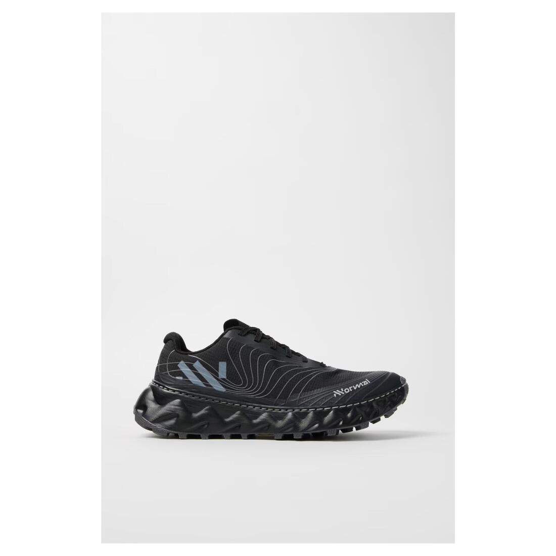 Chaussures de trail de la marque NNORMAL