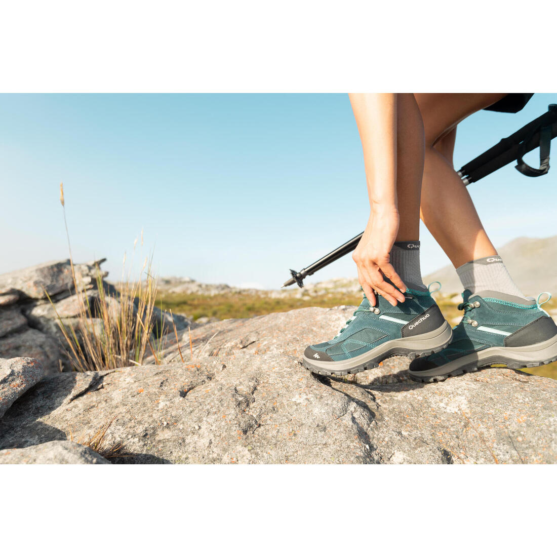 Chaussures imperméables de randonnée montagne - MH100 Mid Turquoise - Femme
