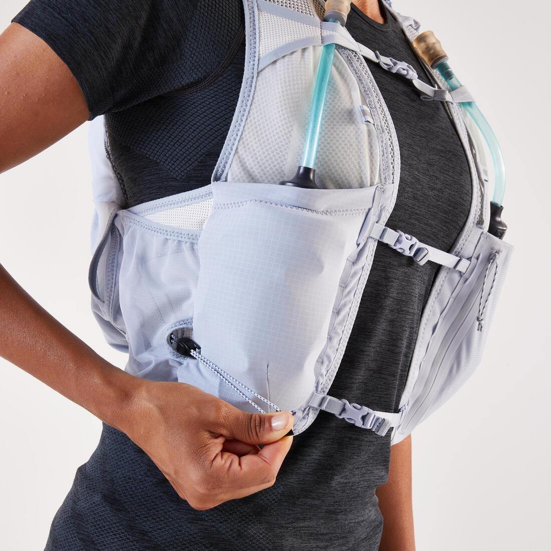 Sac trail running femme + 2 flasques 500ml incluses - KIPRUN 900 8L W