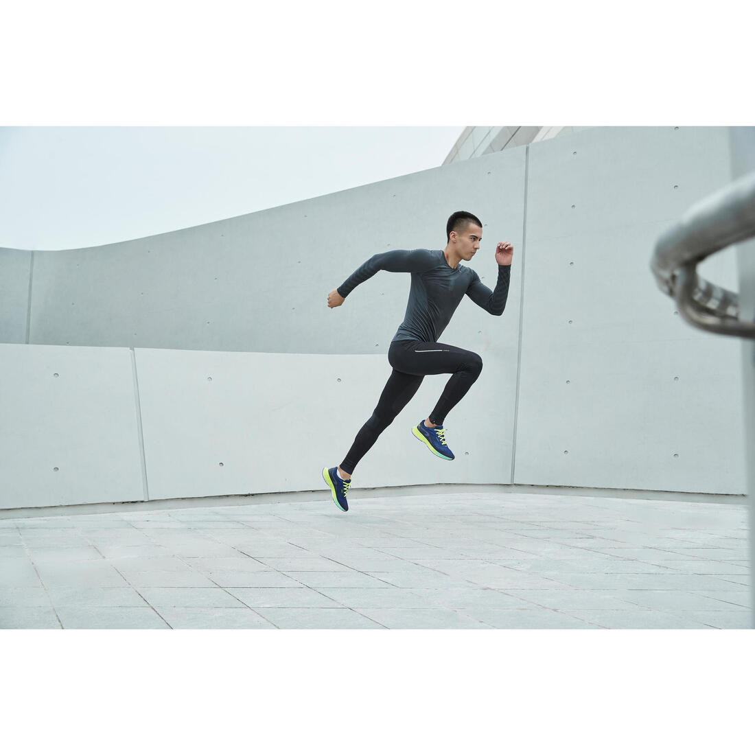 T-shirt de running manches longues slim Homme - KIPRUN Run 500 Sans couture