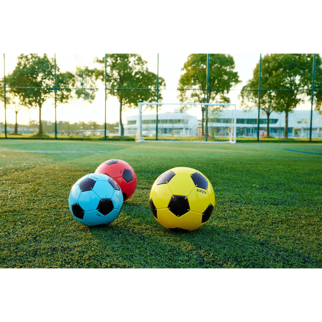 Ballon de football First Kick taille 4 (enfants entre 9 à 12 ans)