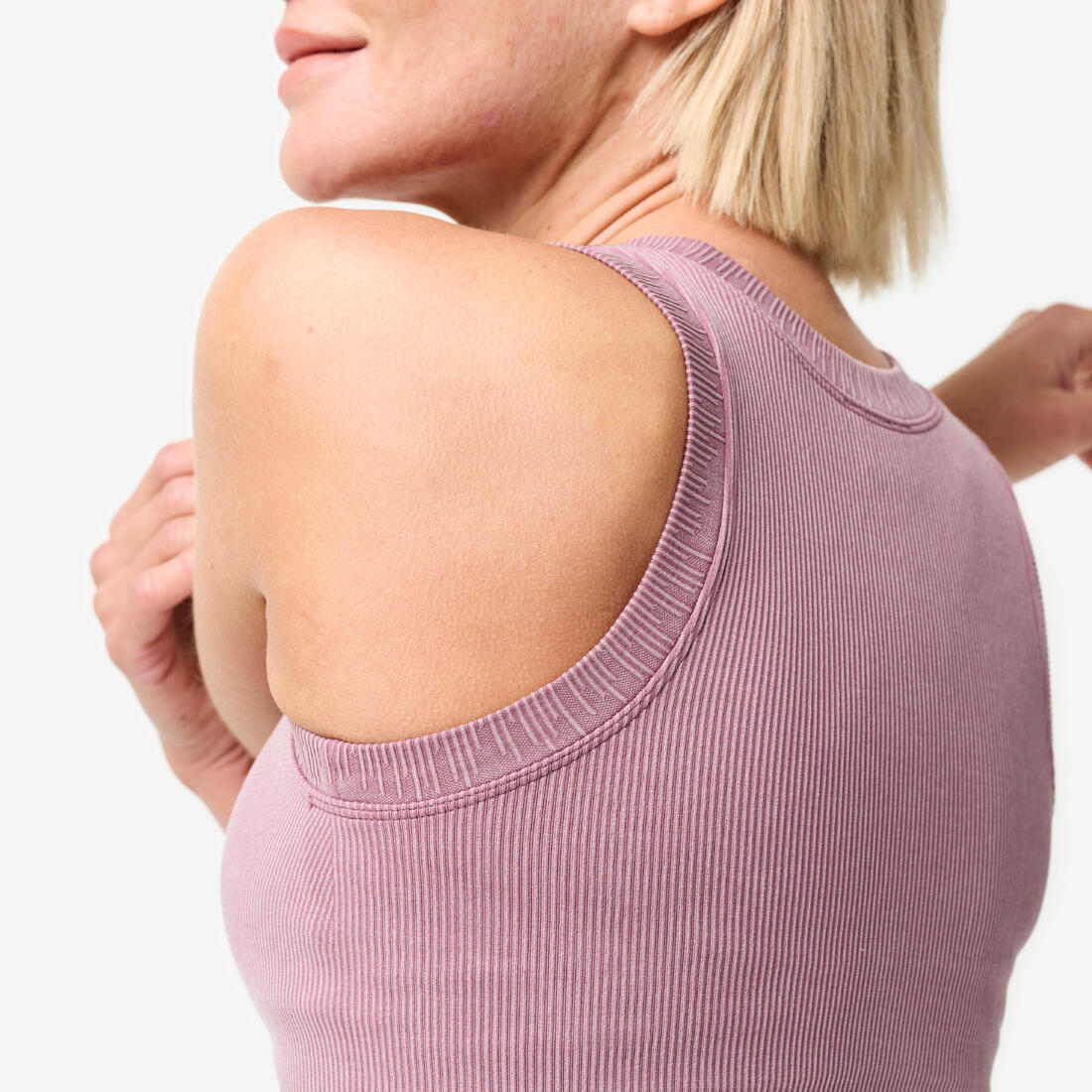 Débardeur court côtelé seamless avec brassière intégrée effet délavé