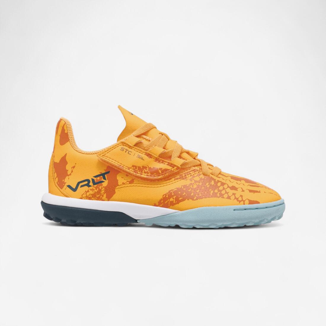 CHAUSSURES DE FOOTBALL ENFANT A SCRATCH VIRALTO I  EASY TURF TF NEBULA – orange tournesol fluo