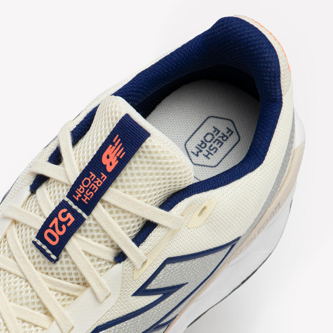 Chaussure de running Homme New Balance, Fresh Foam 520 V9 Beige