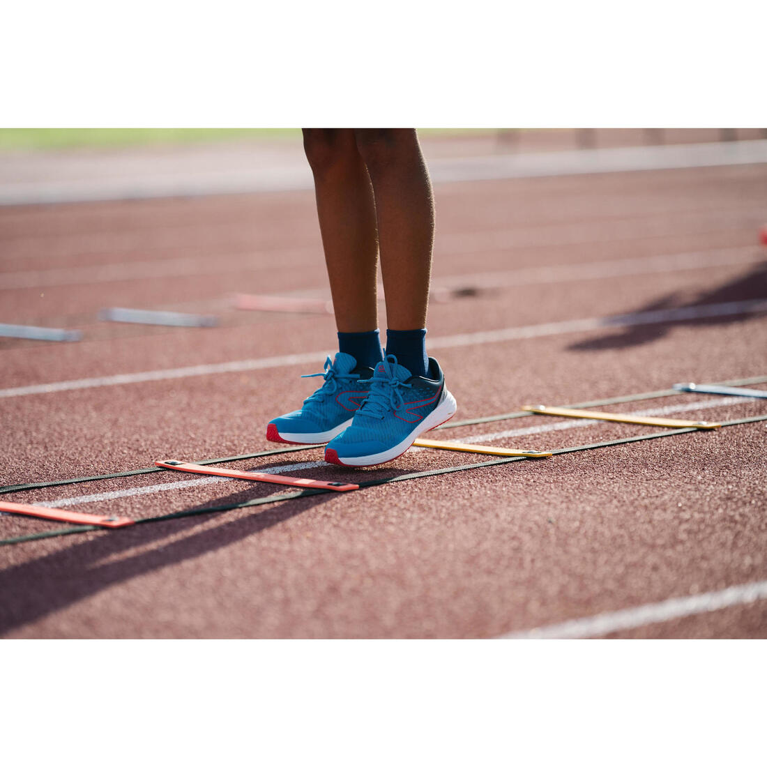 Chaussures de running Enfant -  Kiprun fast noires jaunes