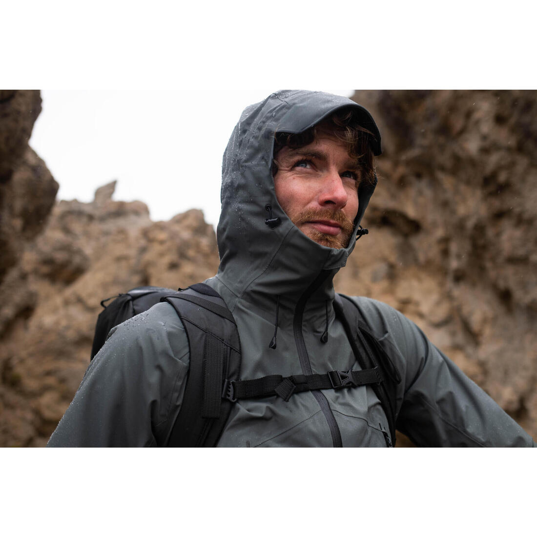 Veste de randonnée montagne imperméable homme, MH500