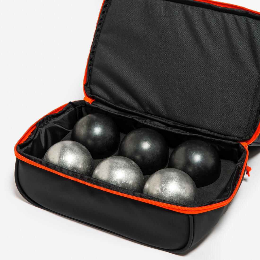 SACOCHE SEMI-RIGIDE ISOTHERME POUR 6 BOULES DE PÉTANQUE ET ACCESSOIRES