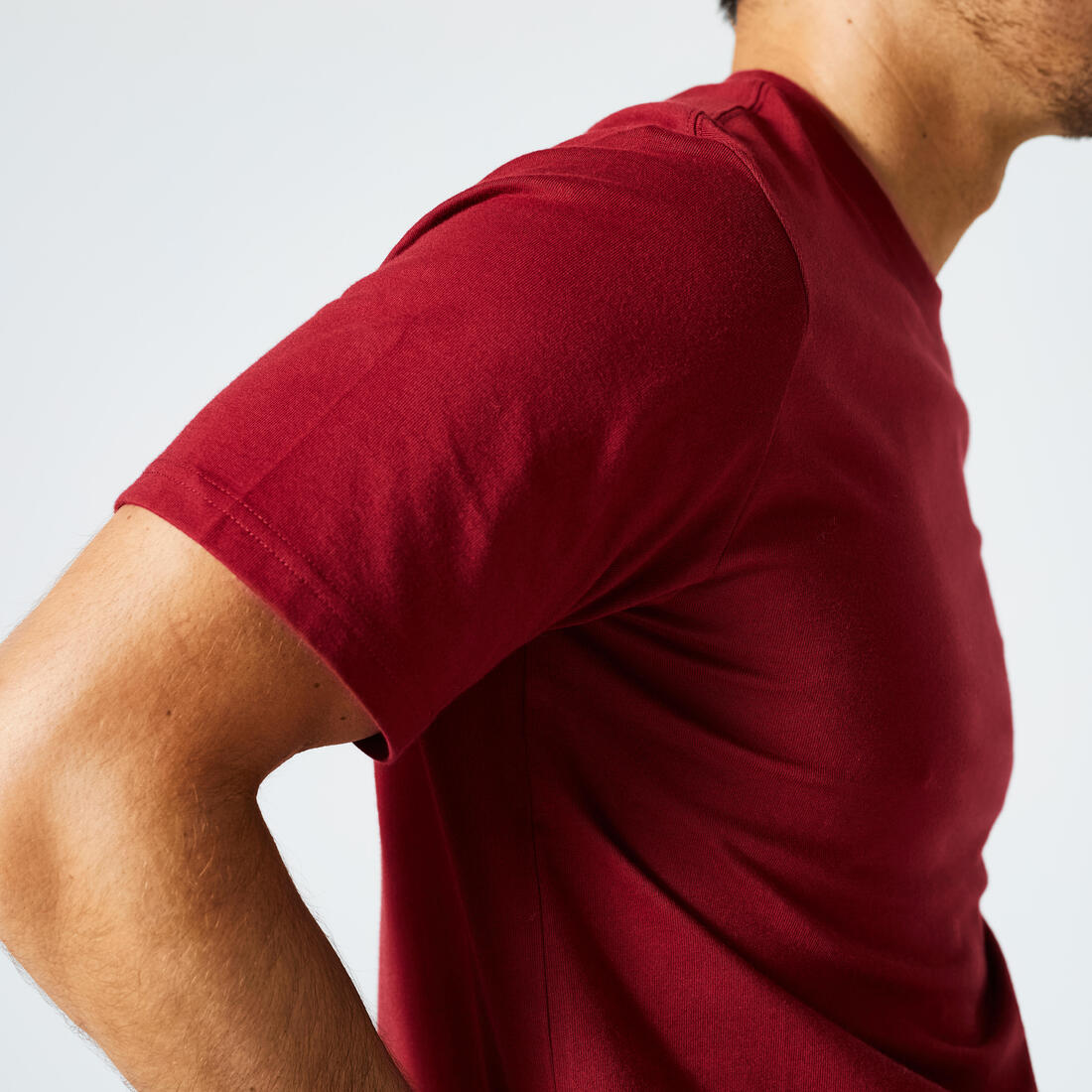 T-shirt fitness homme col rond manches courtes