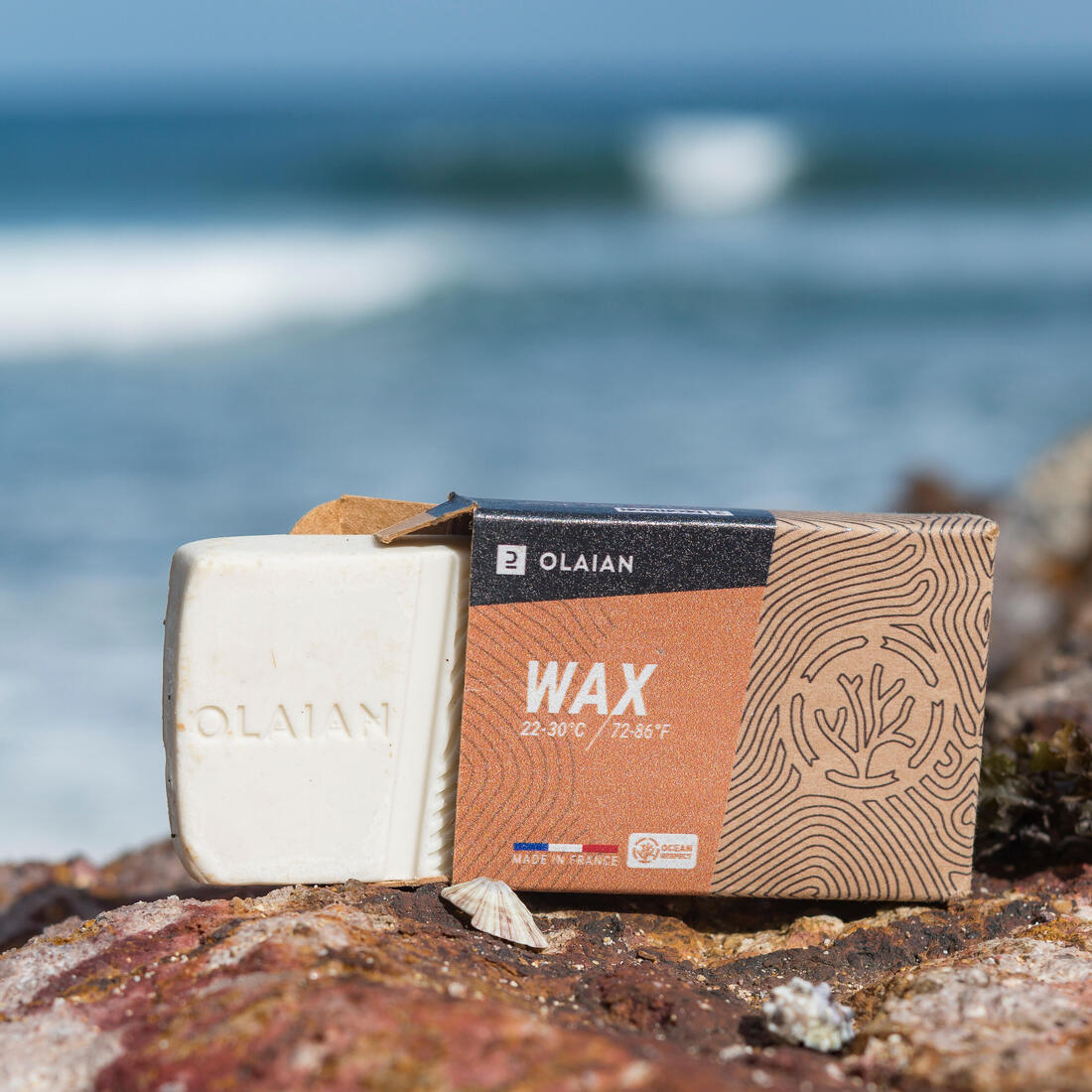 Surf wax d'origine naturelle pour  eau chaude de 22 à 30 °c.