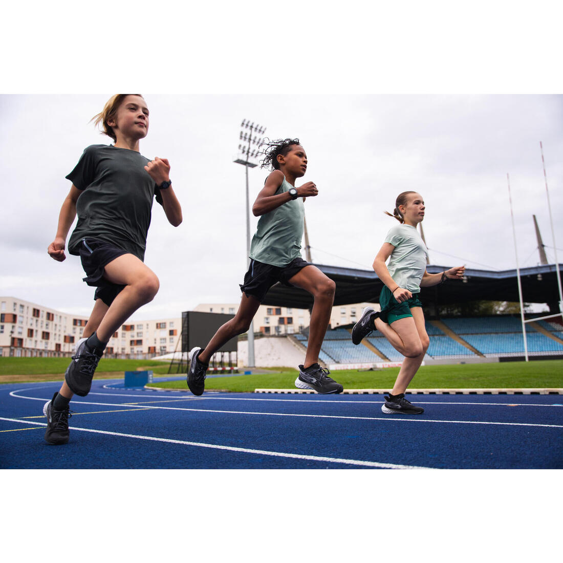 Tee-shirt running sans couture Fille - KIPRUN Run 900 Light