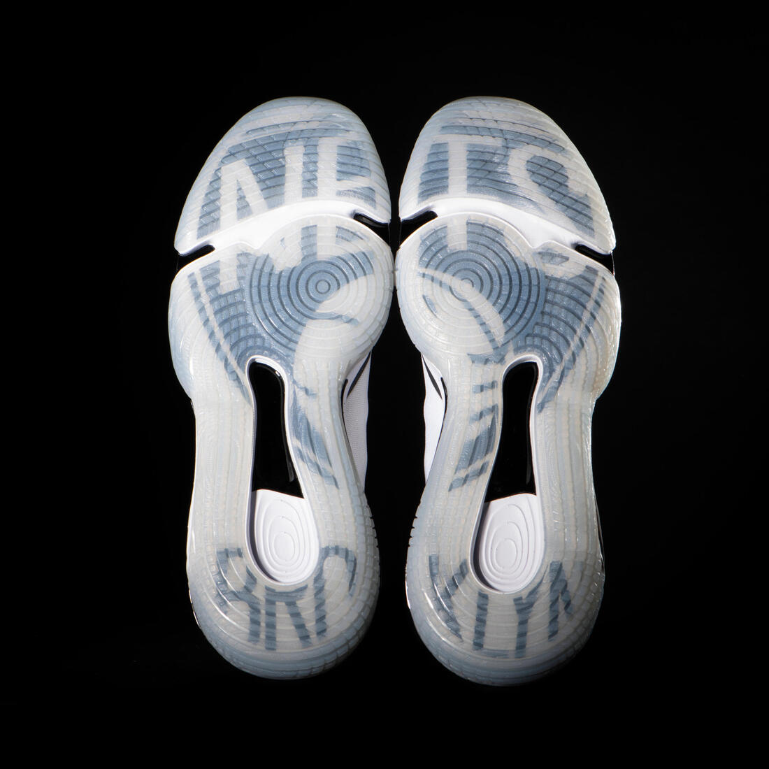 CHAUSSURES DE BASKETBALL NBA LOS ANGELES LAKERS TIGE MID - SE900