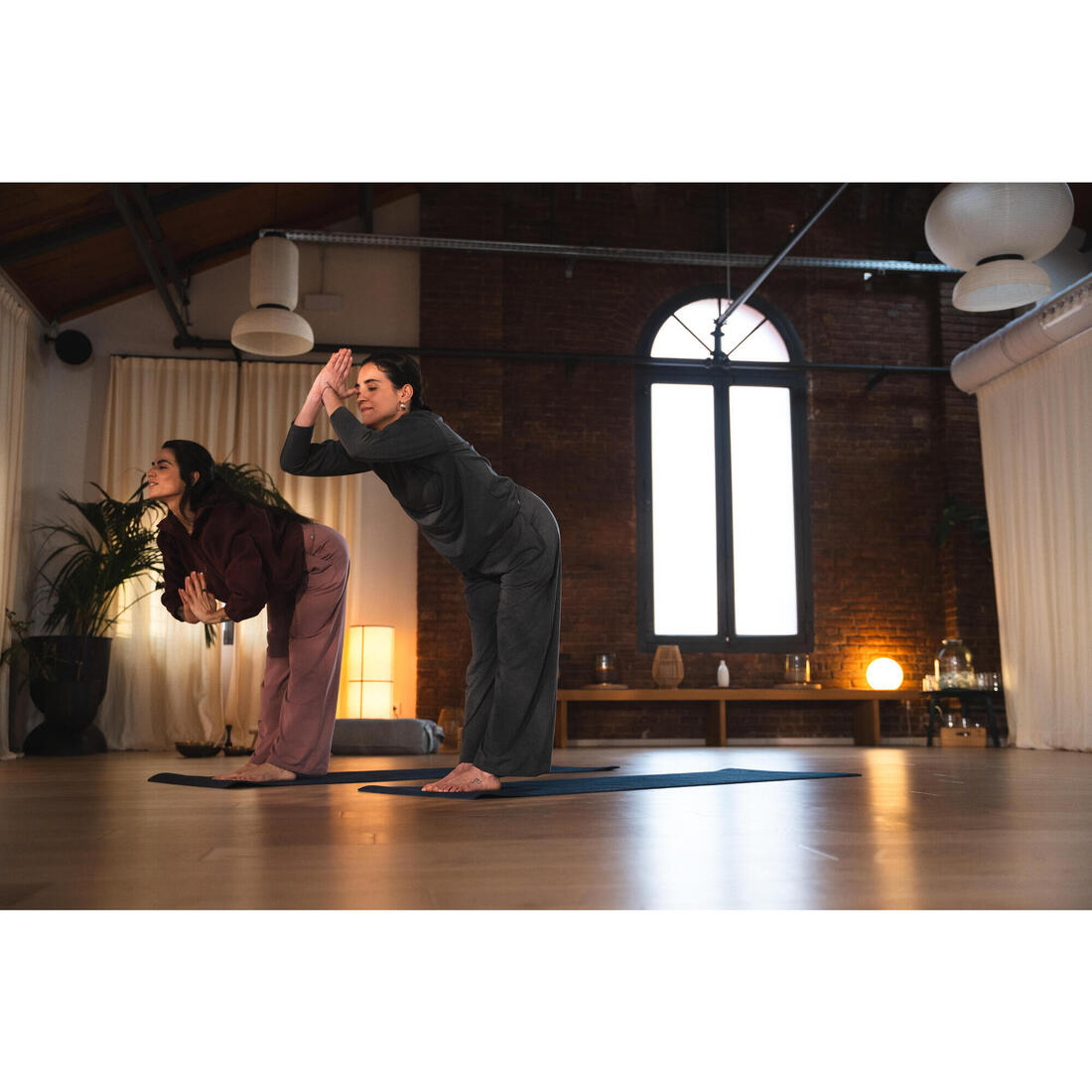 Pantalon de yoga large et fluide femme, gris