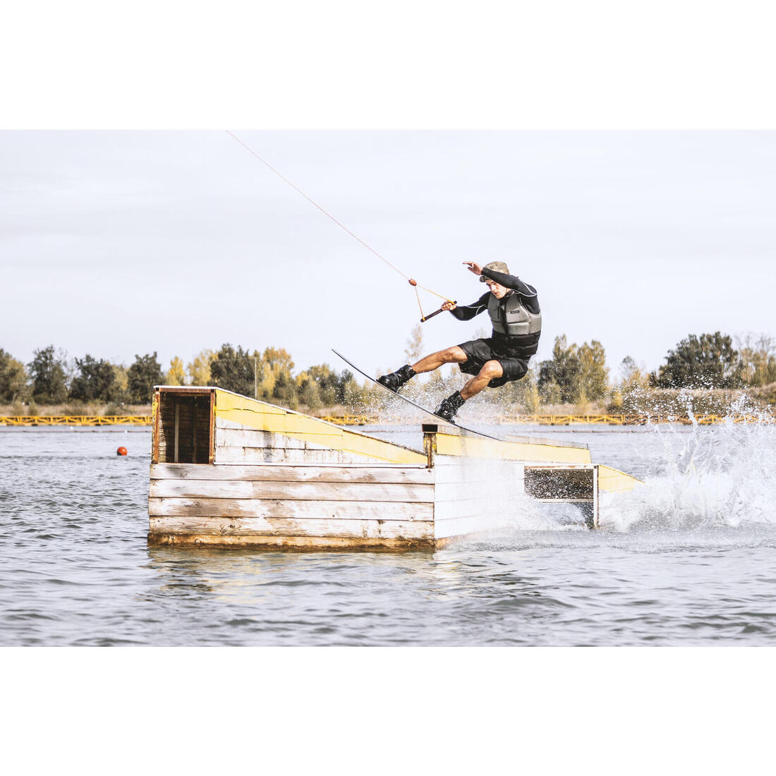 Gilet d'impact et d'aide à la flottabilité 50 N Wingfoil Wakeboard Homme - 500