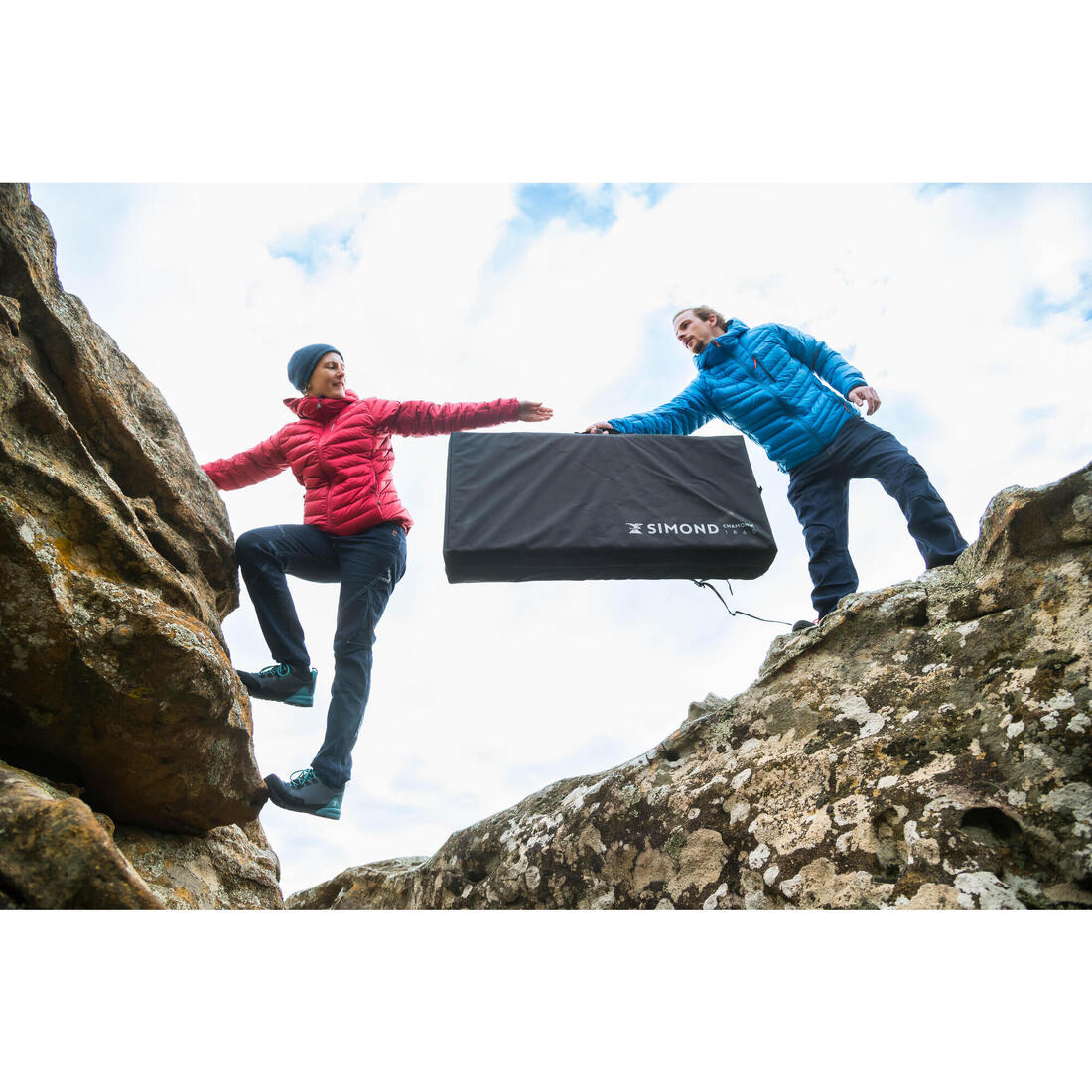 CRASHPAD D'ESCALADE - BLOCK V2 1mx1m  BORDEAU