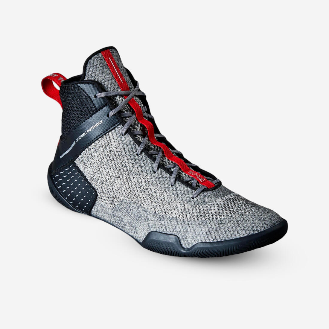 Chaussures de boxe anglaise 500 noires, légères et flexibles.