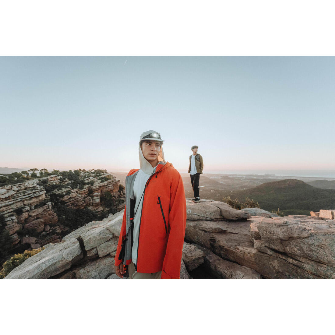 Veste de randonnée montagne imperméable homme, MH500