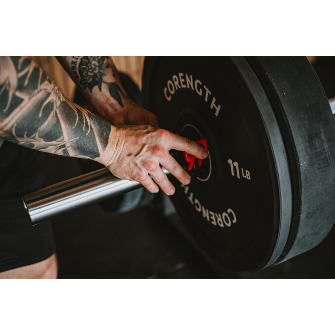 Barre d'haltérophilie de 20 kg, manchon de diamètre 50 mm, prise en main 28 mm