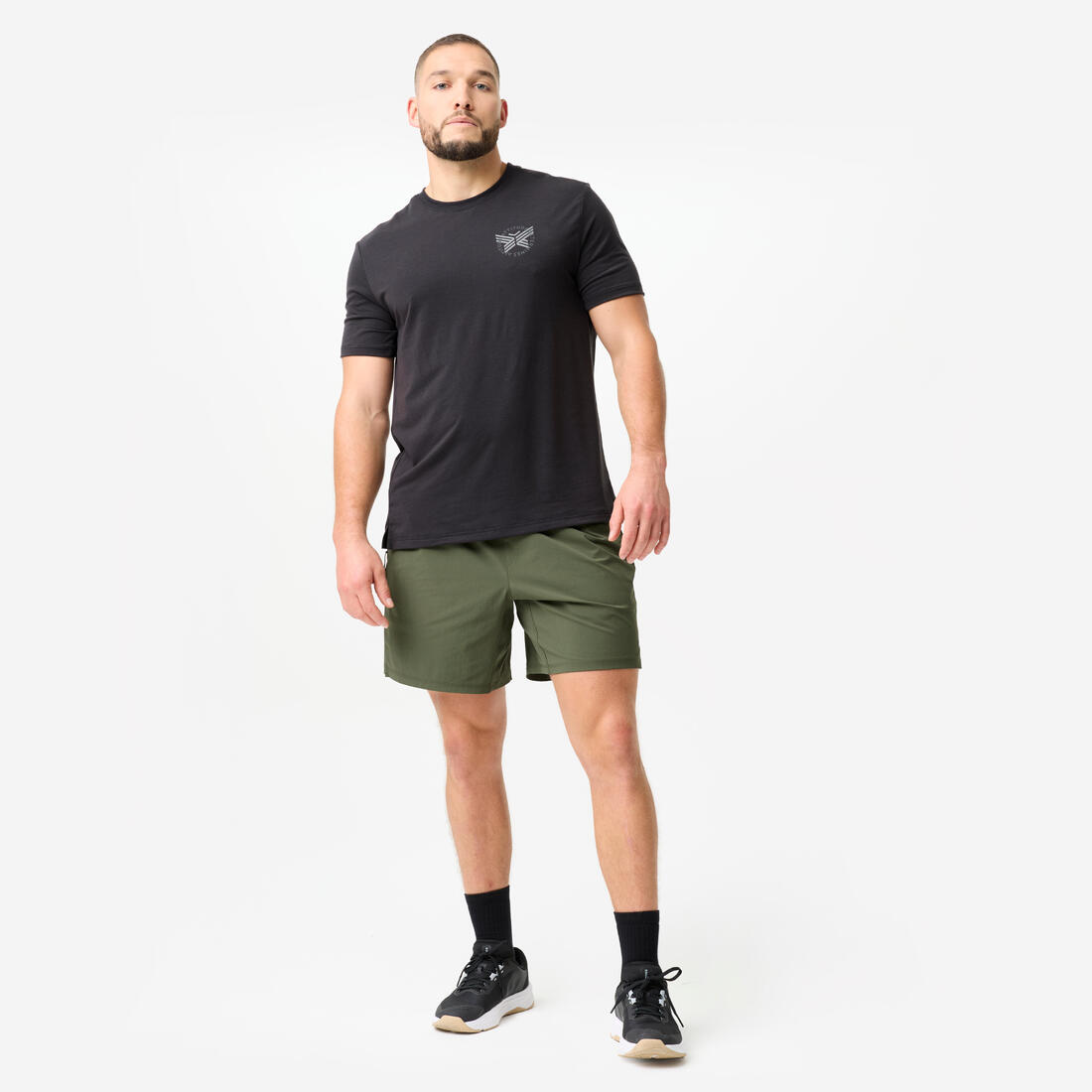 Short de sport mi-cuisse 18cm léger homme