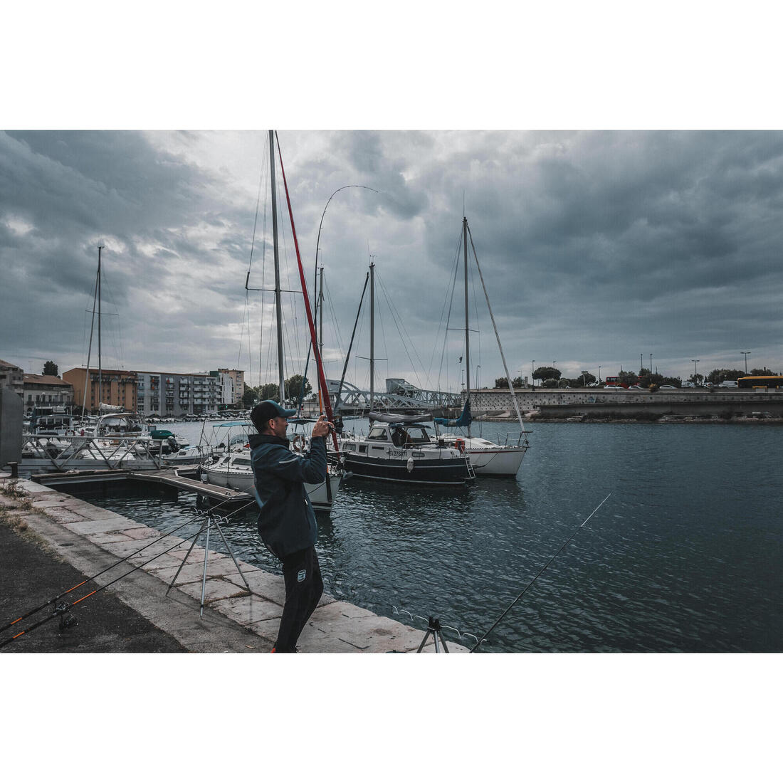 CANNE PÊCHE EN MER AU POSÉ DU BORD SEACOAST-5 390 telesco