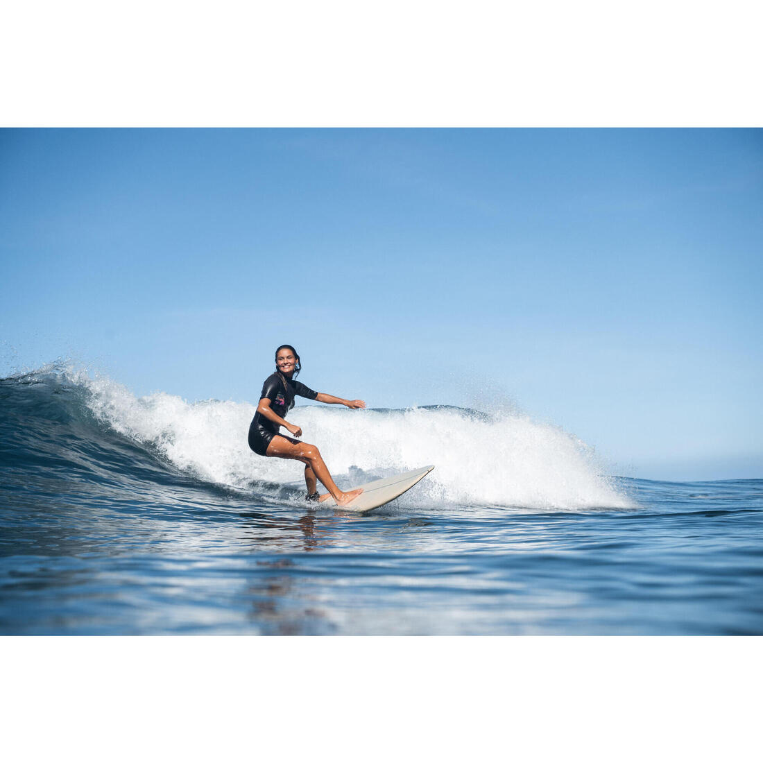 SURF 500 Hybride 6'4"  , livrée avec 3 ailerons .