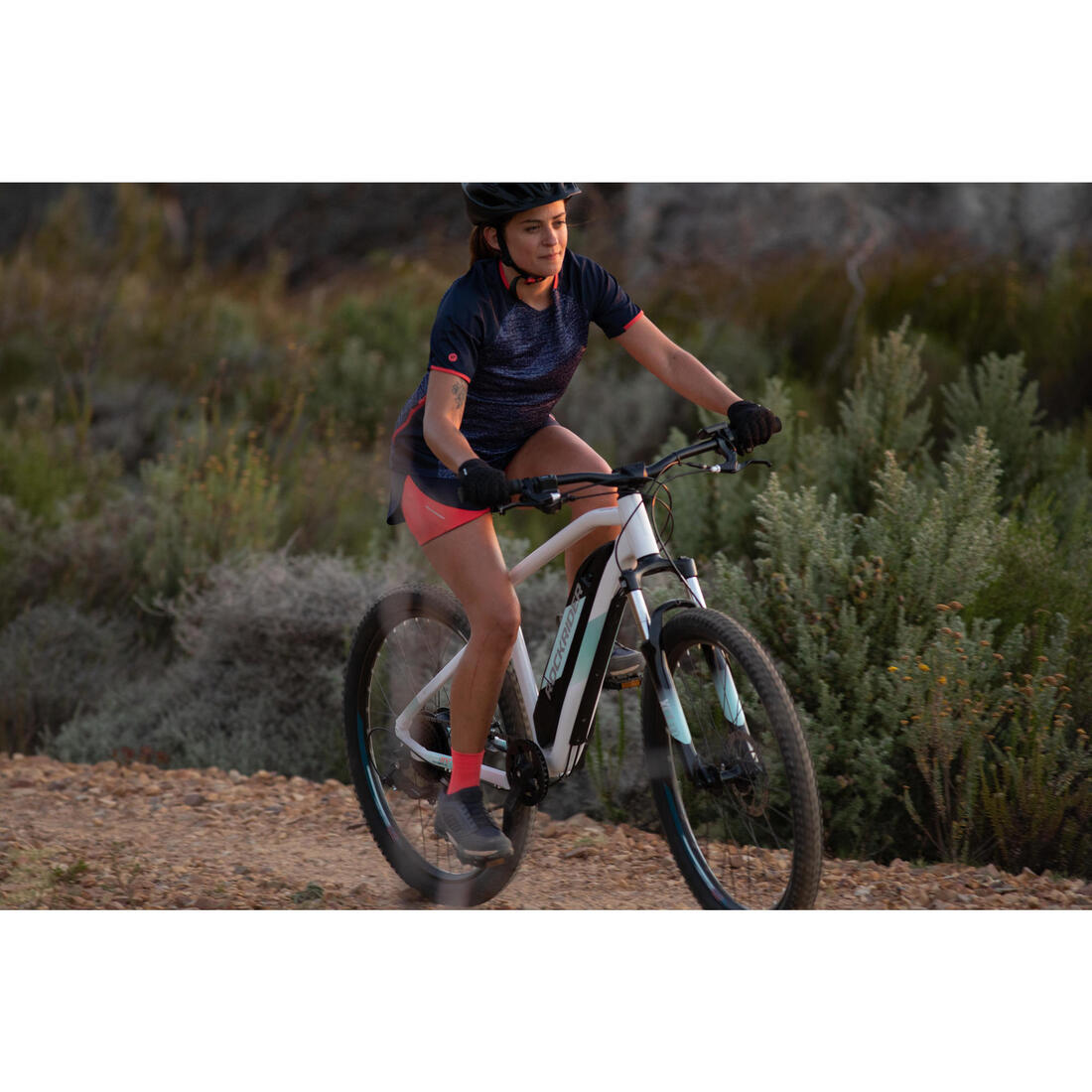 Short vtt expl 100 femme noir et
