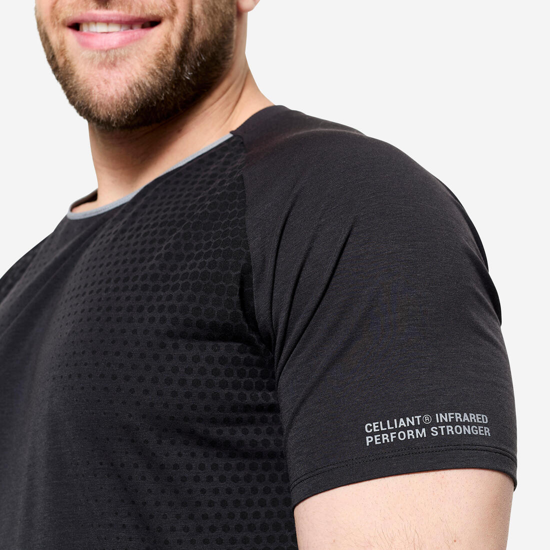 T-shirt cross training performance manches courtes homme, noir et gris