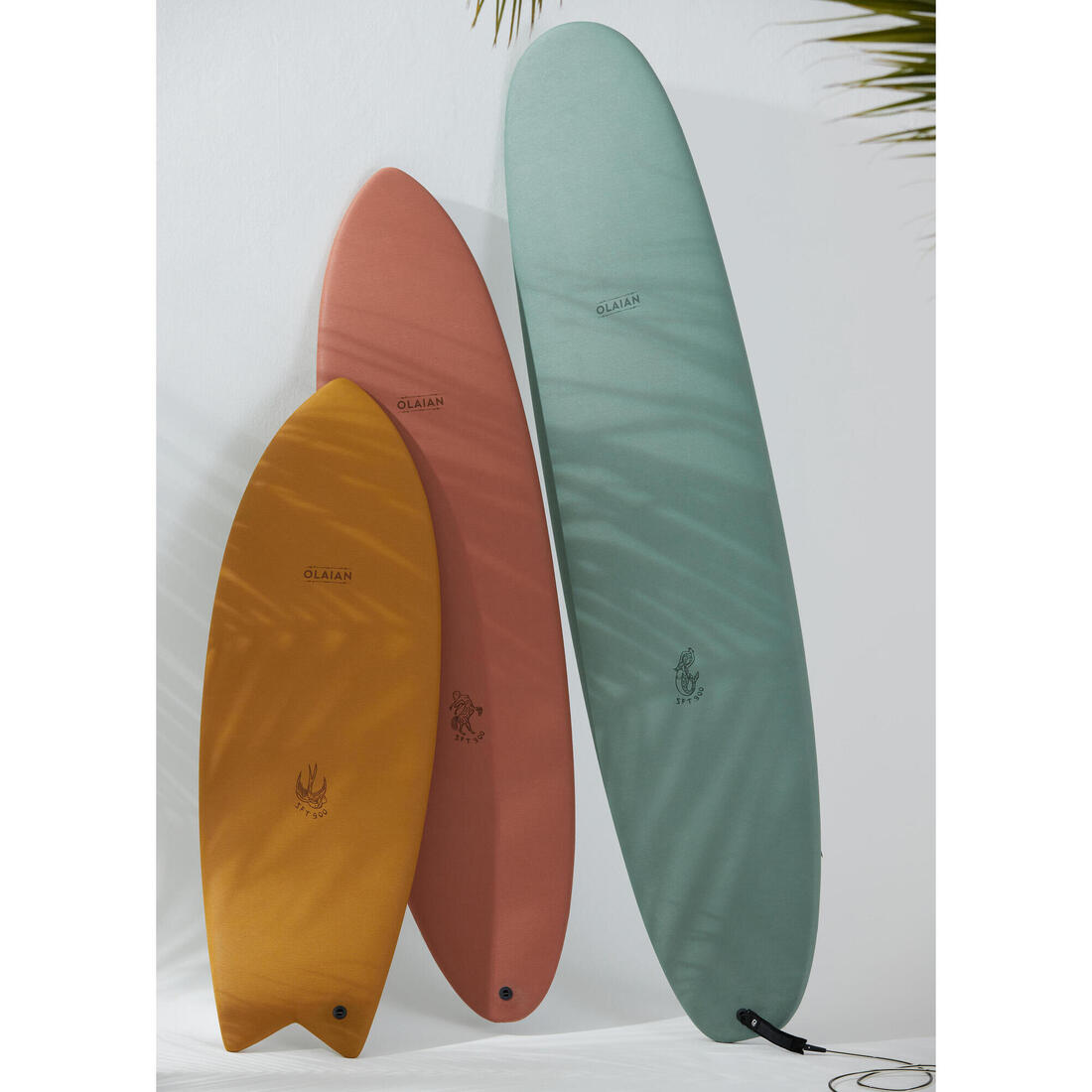 SURF 900 EPOXY SOFT 8'4 avec 3 ailerons.