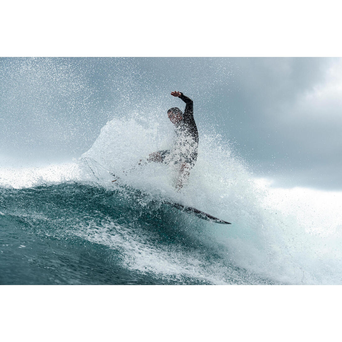 Planche de surf fish 6'1 avec boitiers Futures sans ailerons