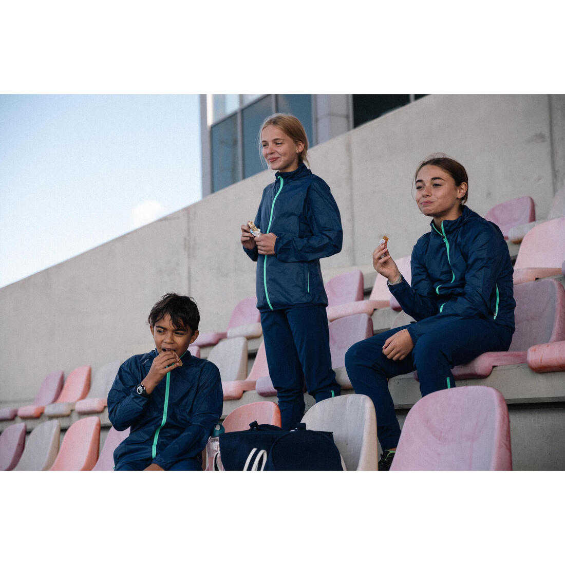 Veste de course à pied coupe vent à capuche Enfant - Kiprun wind marine verte