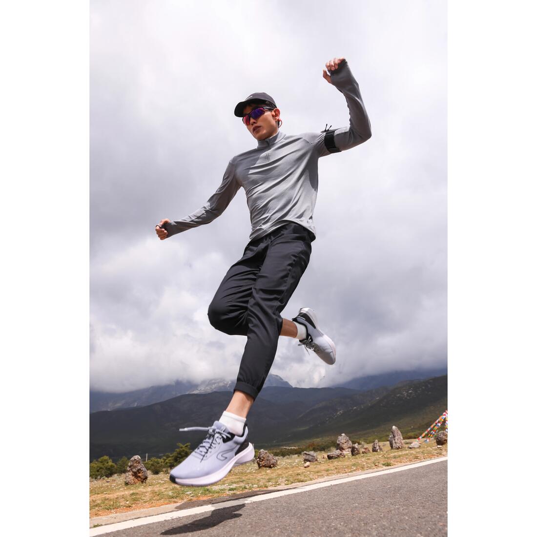 T-shirt manches longues demi zip chaud et respirant Homme, Kiprun Run 100