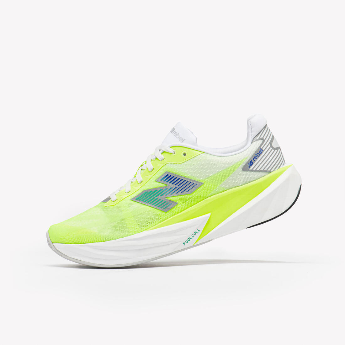 Chaussures de running Femme, New Balance Fuelcell Rebel V5 blanches