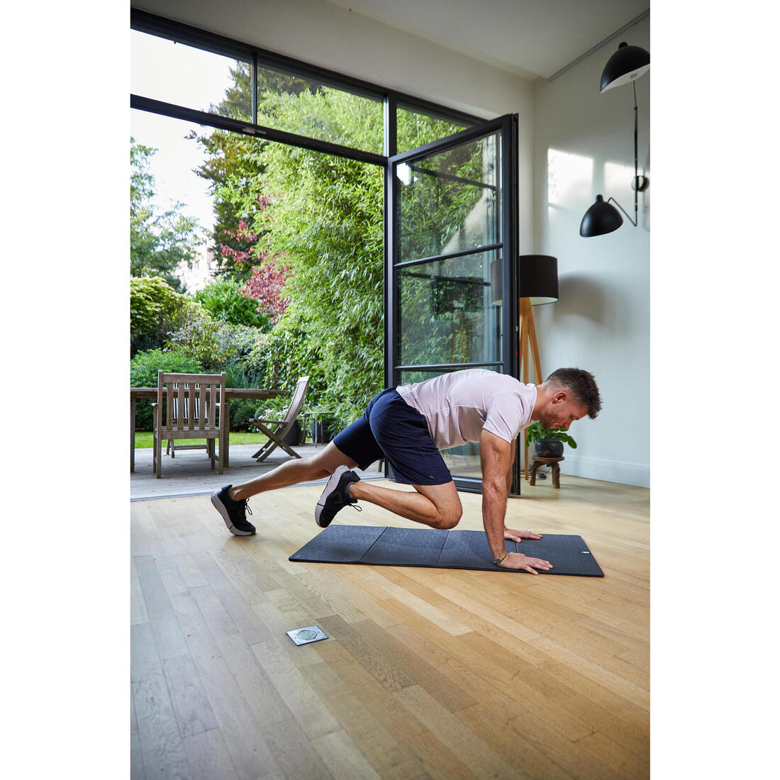 Tapis de fitness pliable résistant intérieur et extérieur épaisseur 8 mm, noir