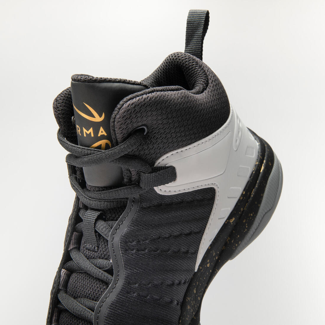 CHAUSSURES DE BASKETBALL ENFANT CONFIRME - SS500H