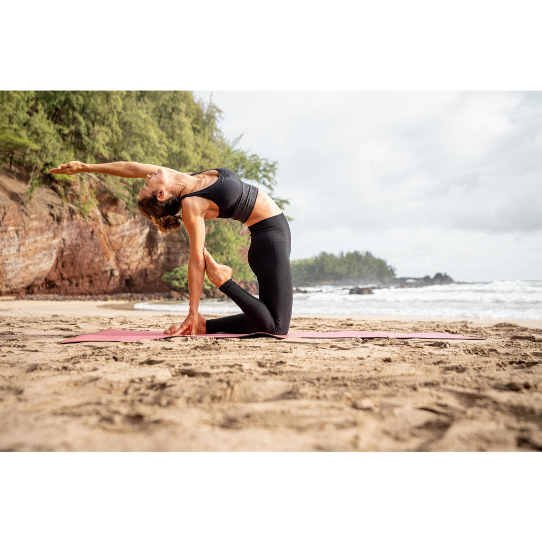 LEGGING YOGA LONG SANS COUTURE FEMME