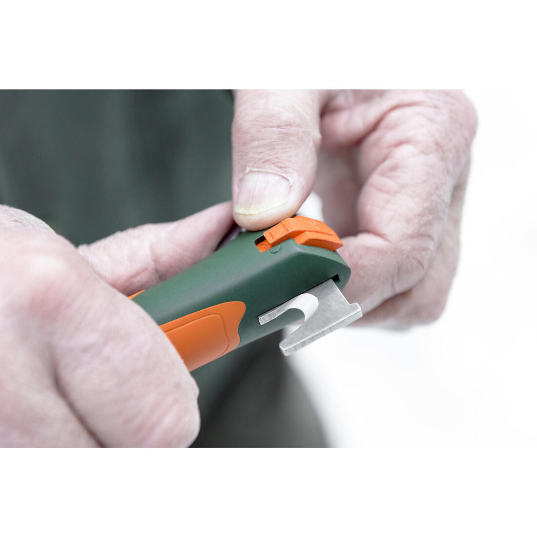 Couteau pliant 9,5 cm inox Opinel N°12 Explore Tire Tique