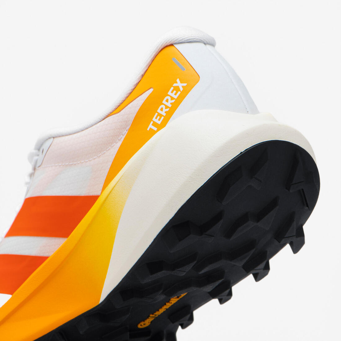 Chaussures de running trail femme, adidas agravic 4, blanc et