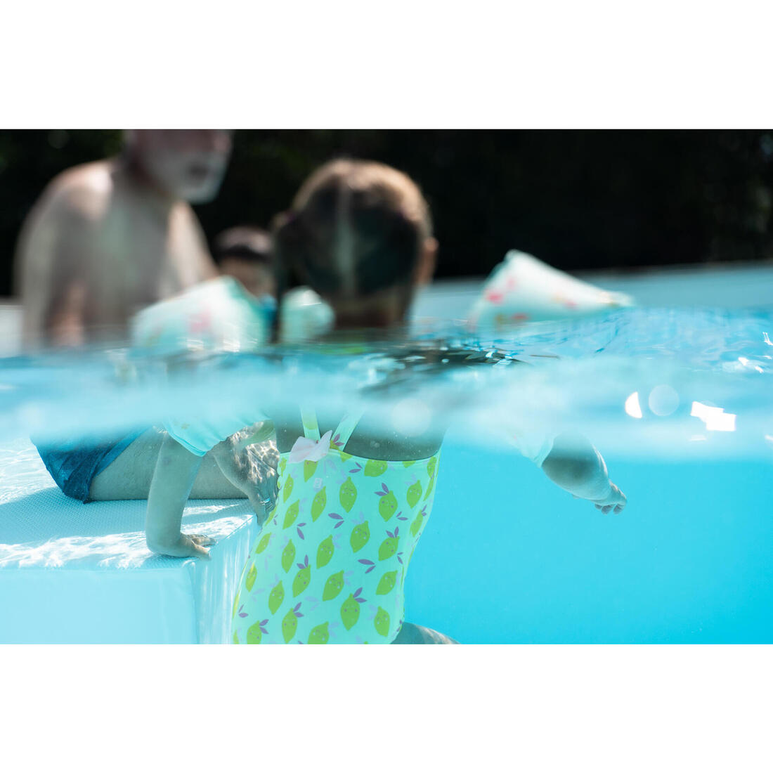 Maillot de bain 1 pièce bébé fille rose imprimé fleurs