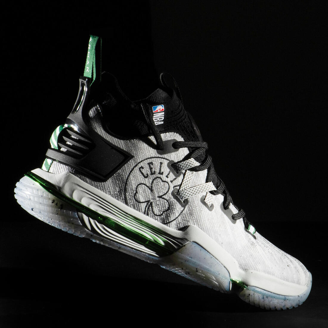CHAUSSURES DE BASKETBALL NBA LOS ANGELES LAKERS TIGE MID - SE900