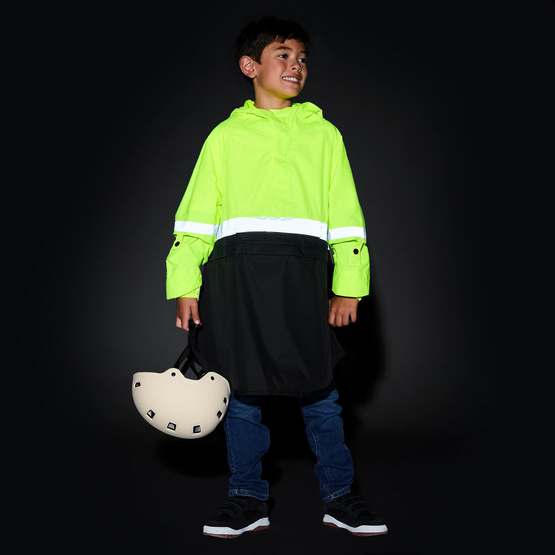 PONCHO ENFANT PLUIE VISIBILITE JOUR NUIT NOIR JAUNE FLUO
