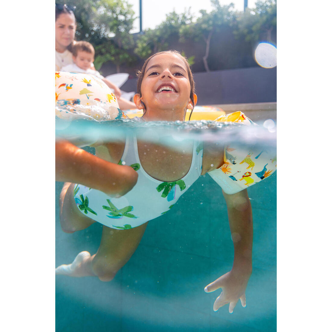 Maillot de bain 1 pièce bébé fille rose imprimé rayures