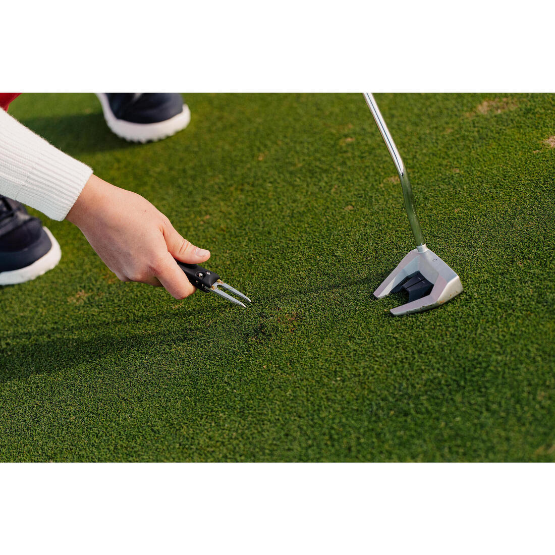 Relève pitch golf automatique - INESIS