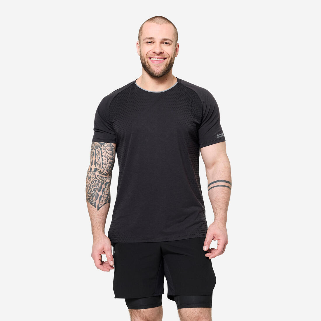 T-shirt cross training performance manches courtes homme, noir et gris