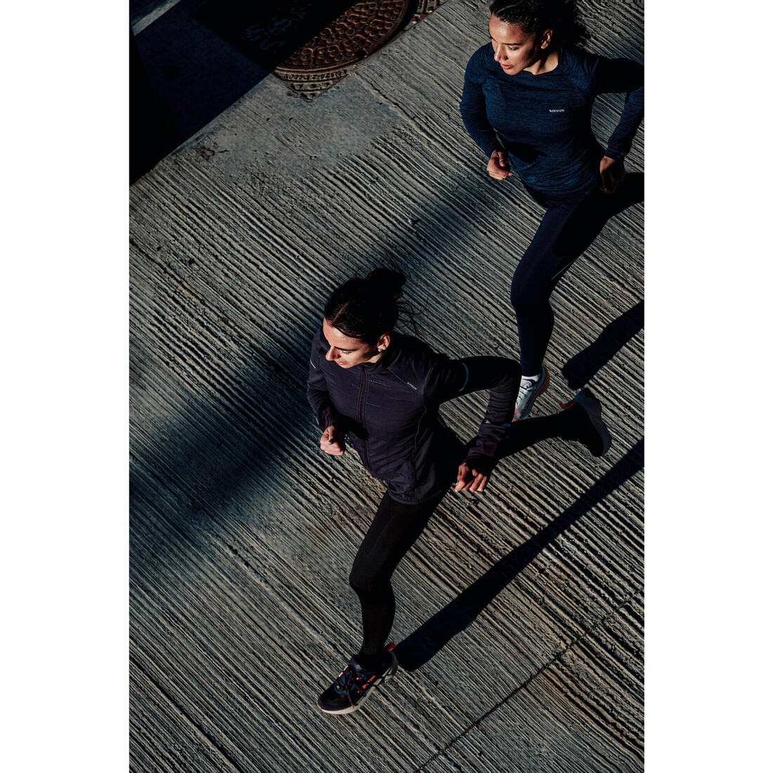 Veste running trail imperméable et respirante Femme, KIPRUN Run 500 aubergine