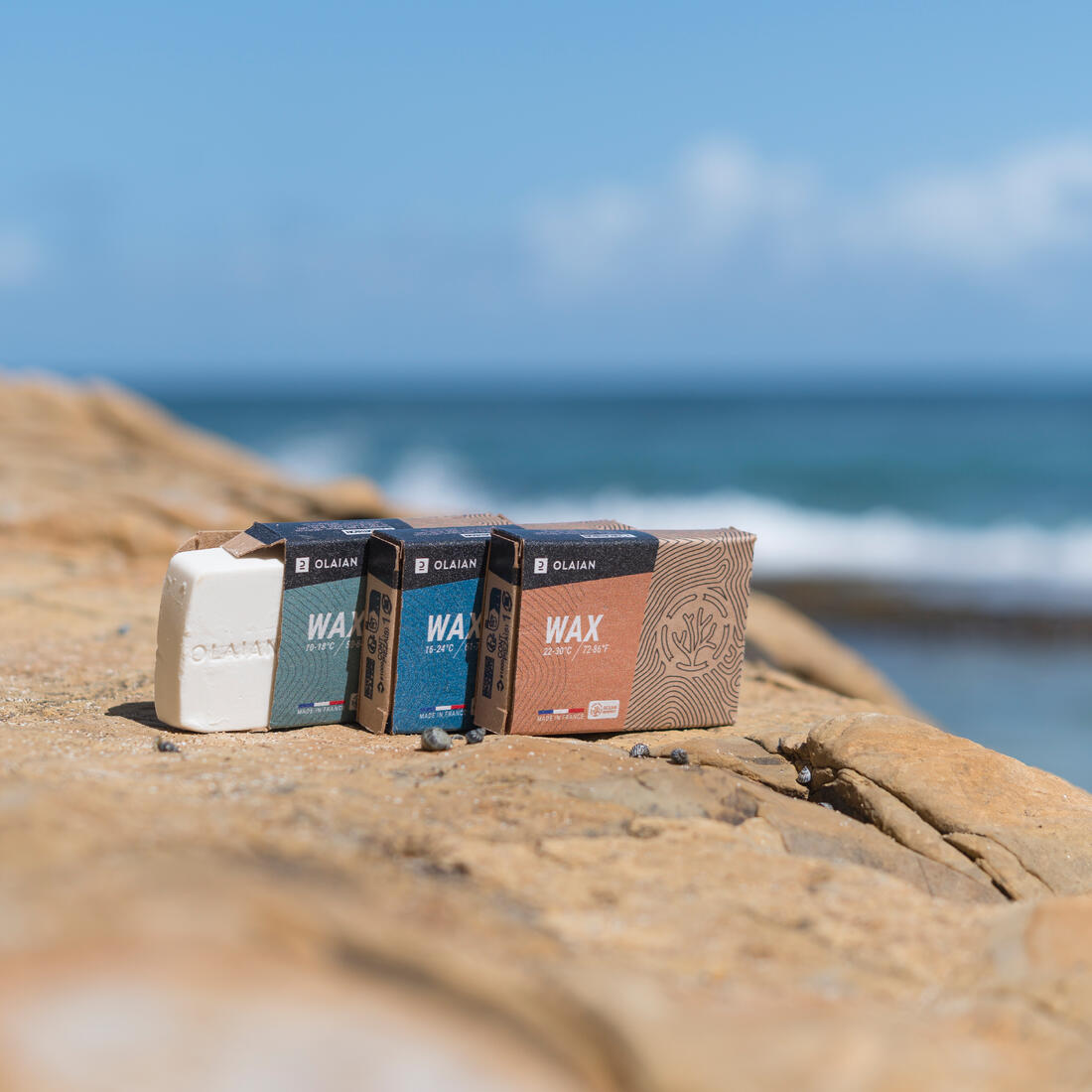 Surf wax d'origine naturelle pour  eau chaude de 22 à 30 °c.